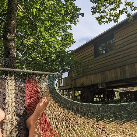La Roulotte Tiny House Du Mond'Ideal Leval  Zewnętrze zdjęcie