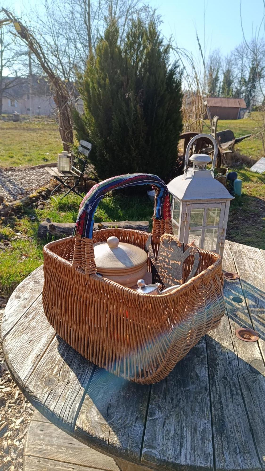 La Roulotte Tiny House Du Mond'Ideal Leval  Zewnętrze zdjęcie